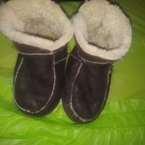 Children's unisex real shearling shoes/slippers